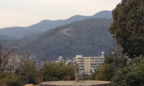 『京都おさんぽ＃５』大文字がしっかり見える公園。歩いて５分。